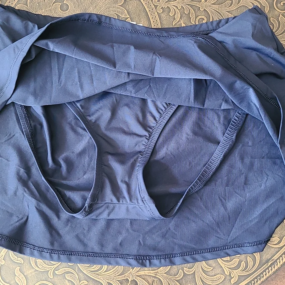 Nautica 2 piece swimsuit - Picture 3 of 10
